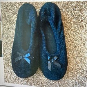 Secret Treasures Black slippers 9-10